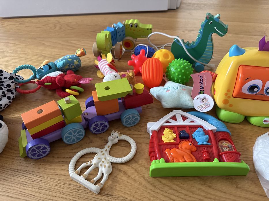 Duży zestaw zabawek niemowlęcych GRATIS