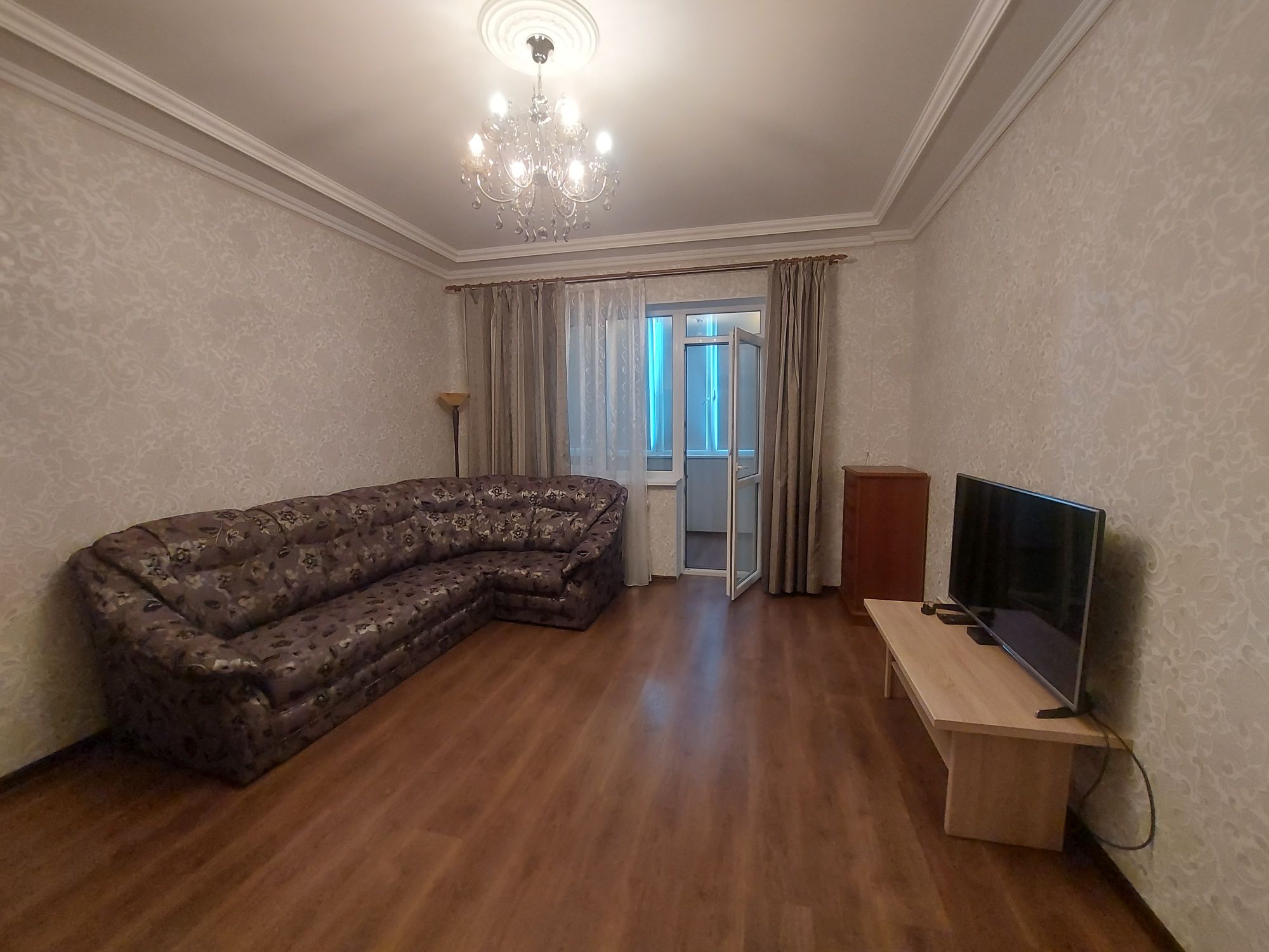 Сдам 2ком ЖК Успех/ Инглези/ Неб сотни. Длительно или лето