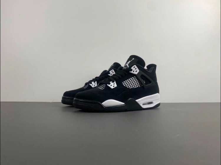 Buty Trampk Jordan 4 Retro White Thunder R.41