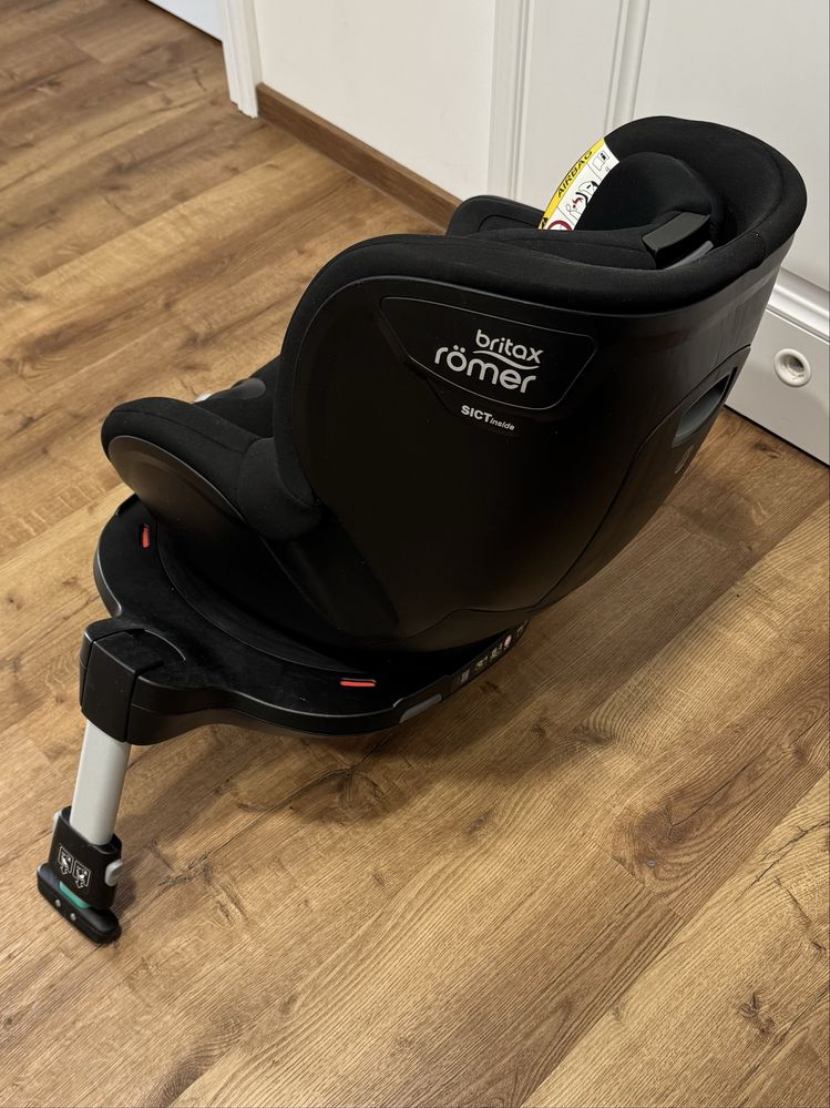 Fotelik obrotowy 61-105 cm Britax Romer Dualfix M i-size 360 stopni