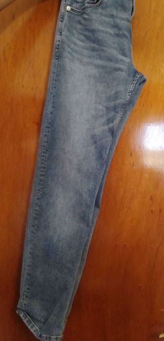 Calças masculinas de ganga (marca Lefties)