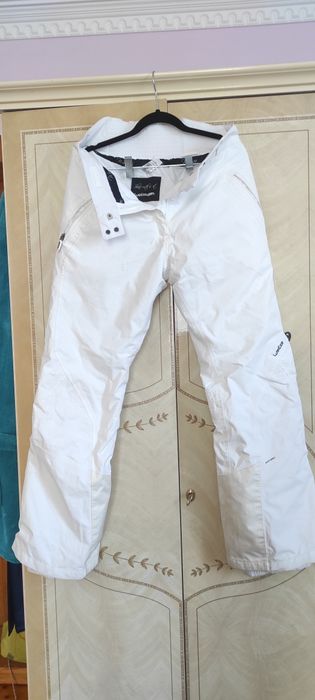 Жіночі лижні штани  білого кольору