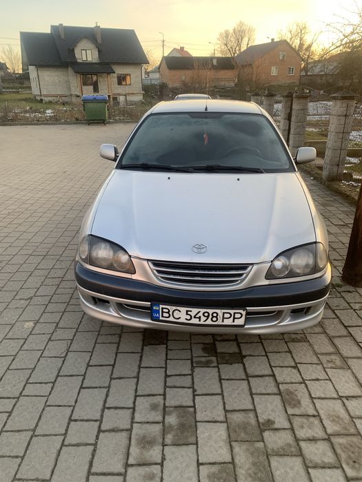 Продам гарне авто в хорошому стані на нових всесезонних колесах ! Пома