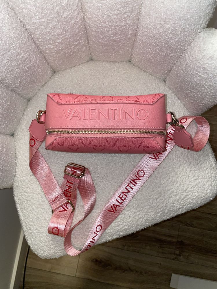 Mario Valentino Bags Pattie Pink różowa torebka kuferek sztuczna skóra