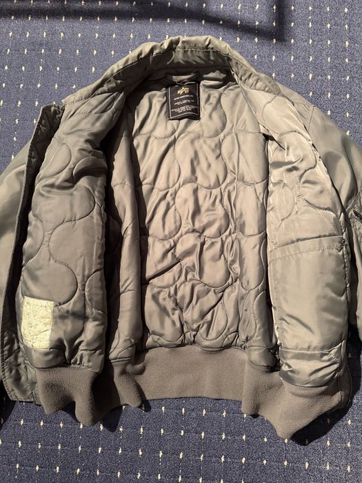 Kurtka CWU 45 Alpha Industries zielona ciepła, polecam stan bdb