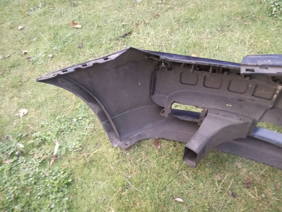 Бампер BMW E60 стан хороший обмін на бампер від е46