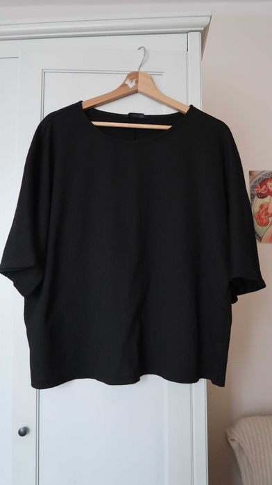 Ellos czarna bluzka z krótkim rękawem rozm. 42 - 44