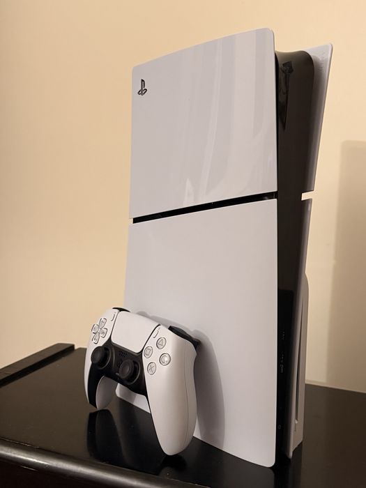 Playstation 5, blu-ray, з дисководом