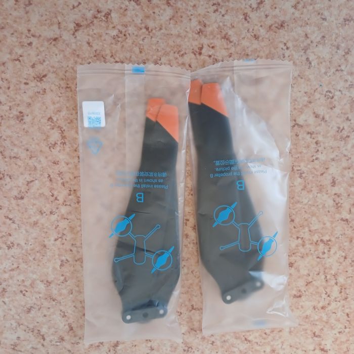 Оригінальні пропелери для дрона DJI Matrice 4