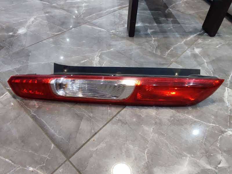 Lampa lewy tył Ford Focus MK2