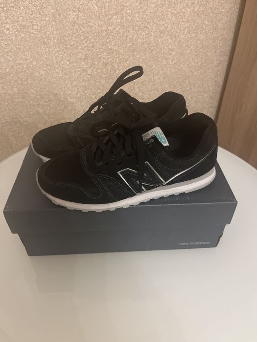 Оригинал!!! Женские фирменные кроссовки 36,5