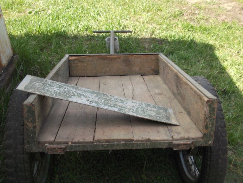 Тачка господарська з колесами від ИЖ, або обмін на стовпчики