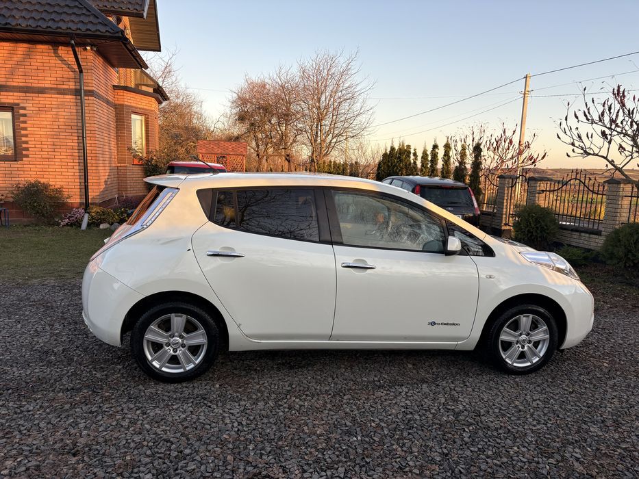 Nissan Leaf 2012
