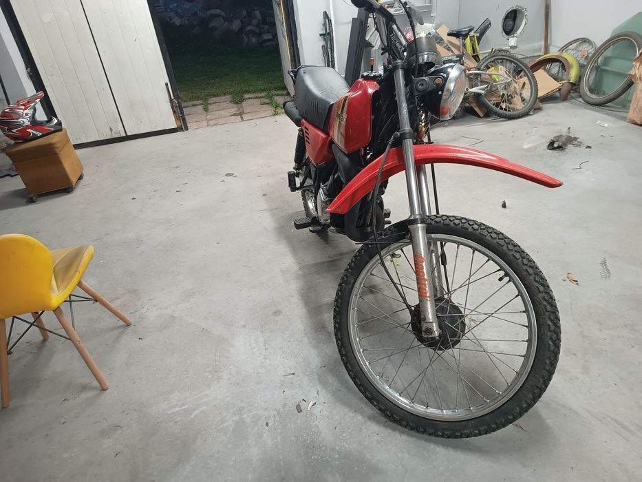 Kawasaki KE 125 z dokumentami