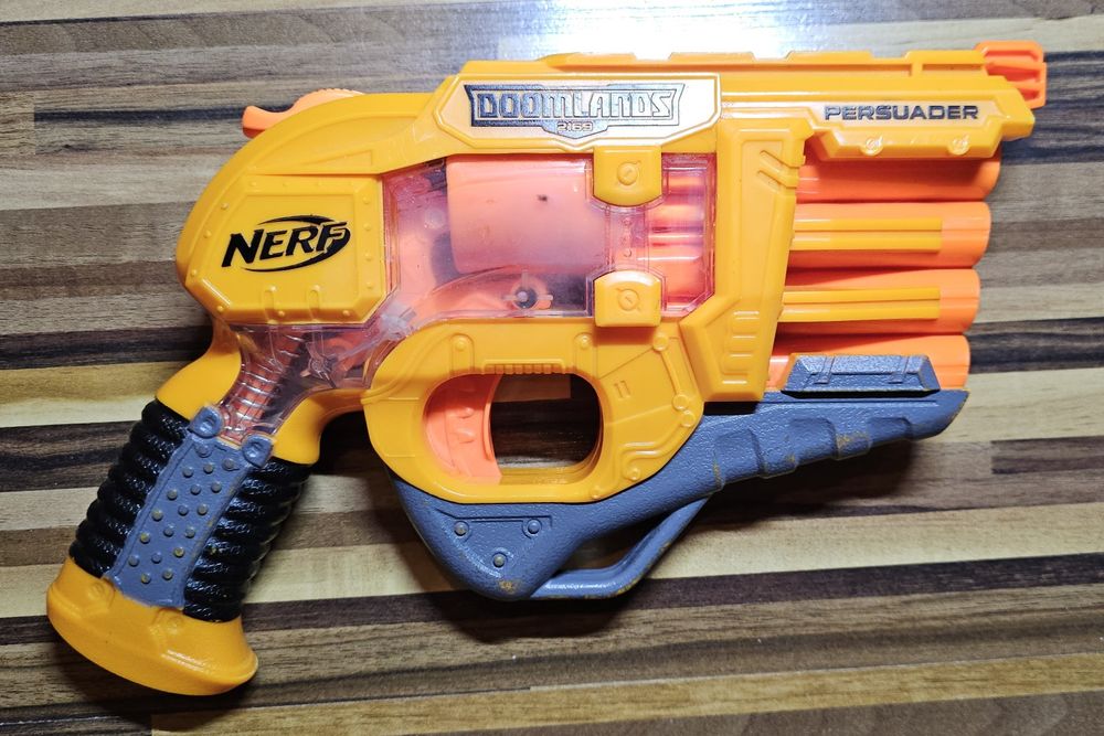 Używany zestaw 7 pistoletów Nerf