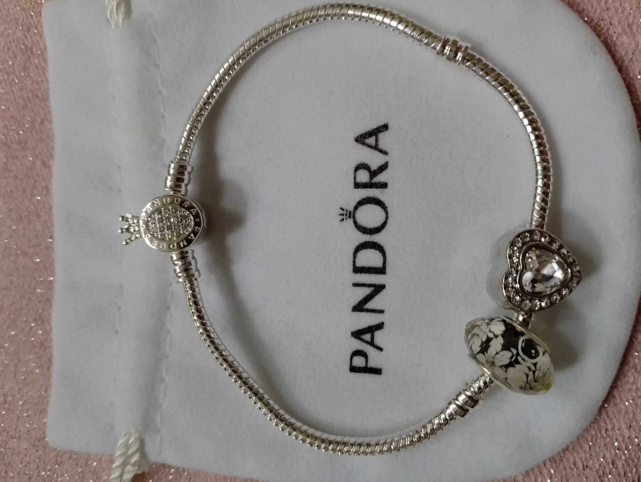 nowa srebrna bransoletka PANDORA + 2 charmsy długość 18 19 20 cm