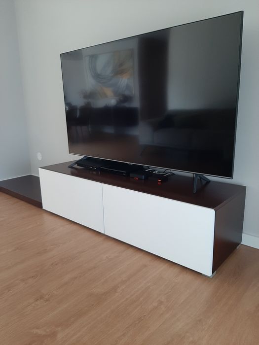 Móvel TV usado em bom estado