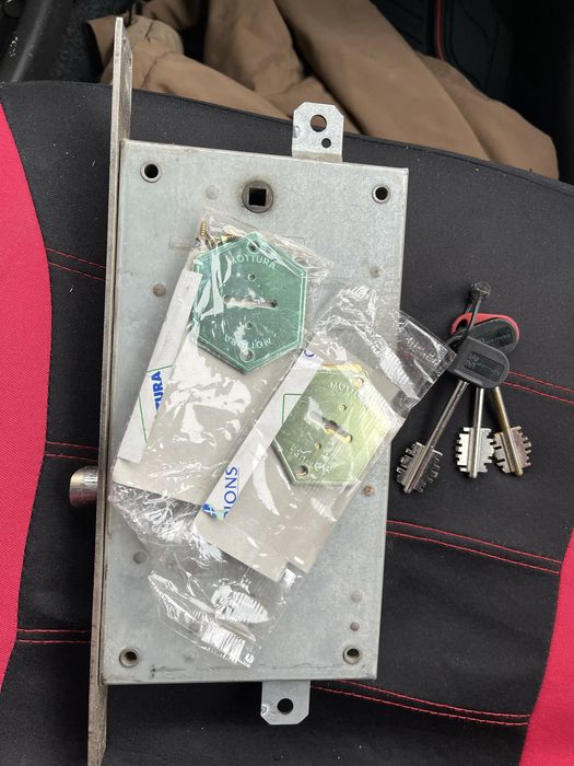 Врізний замок MOTTURA