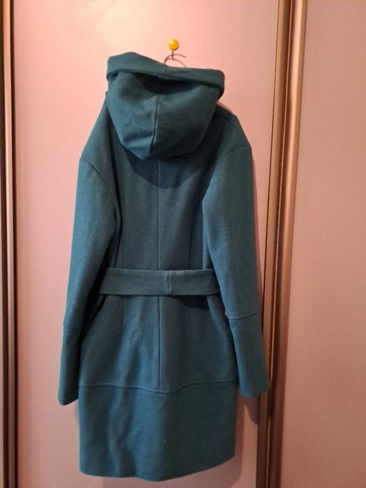 Жіноче пальто на холодну осінь чи весну