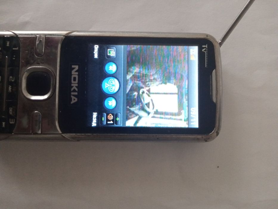 Телефон Nokia 2 сим-карты + карта памяти ,2 динамика , ТВ