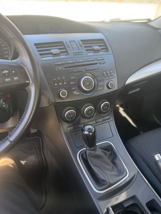 Mazda 3 - Gasoleo - 209000