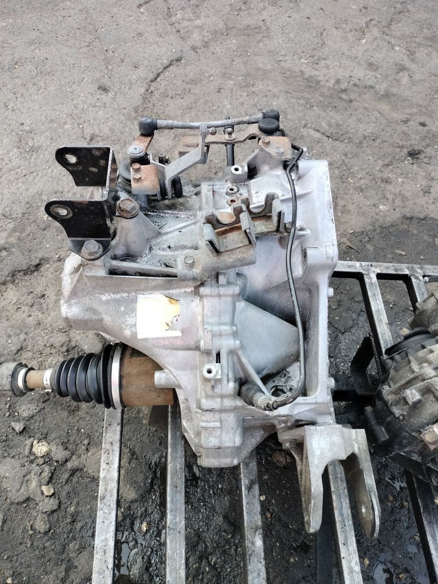 КПП коробка передач Chrysler Sebring 2.0crd 1995-2010