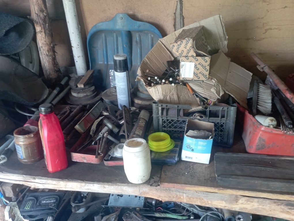 Срочно  Продам инструмент и прочие