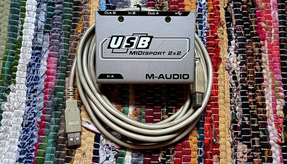 M-AUDIO MIidisport 2x2
