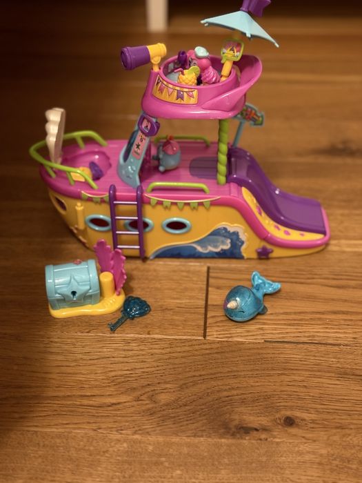 Moji Pops statek boat party