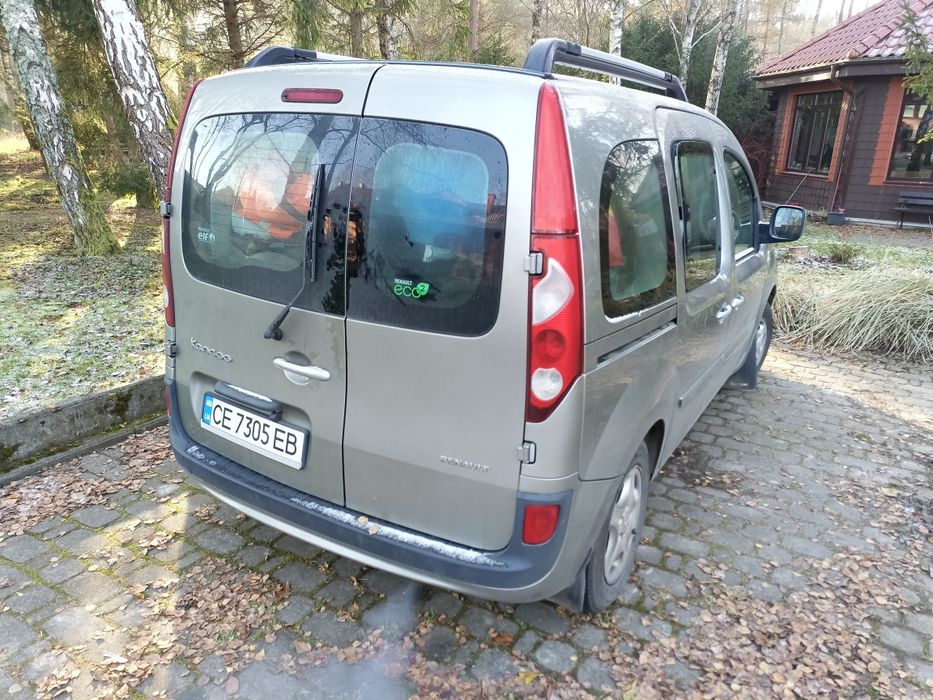 Рено Кенго 2011 р.