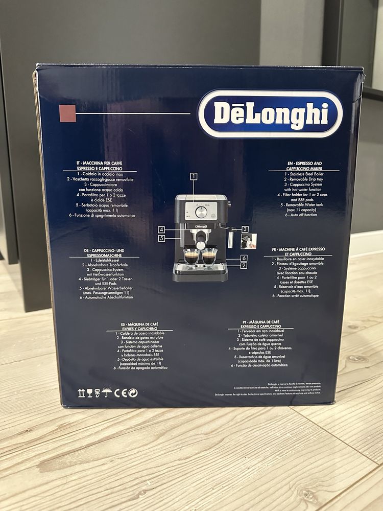 Продам ріжкову кавоварку Delonghi EC 260.BK