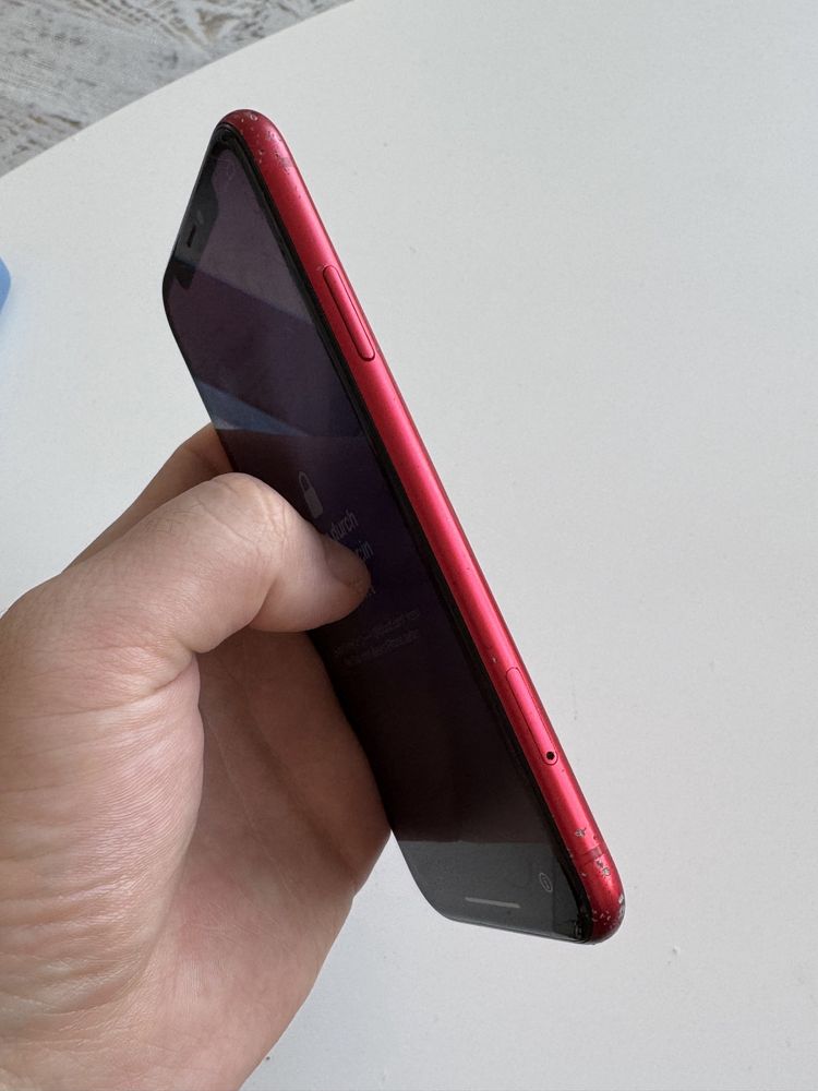 Apple iPhone 11 64Gb Product Red iCloud lock