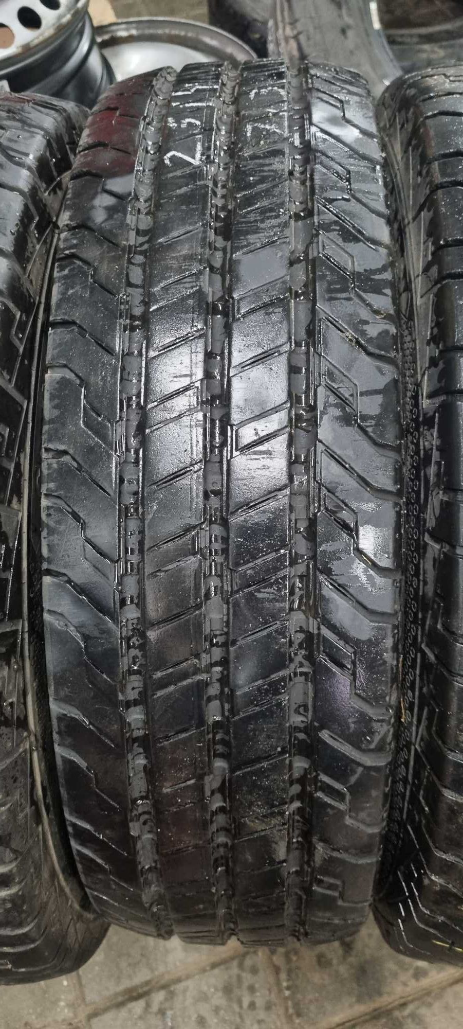 205/75R16 C Continental Conti Van Contact 100 Lato