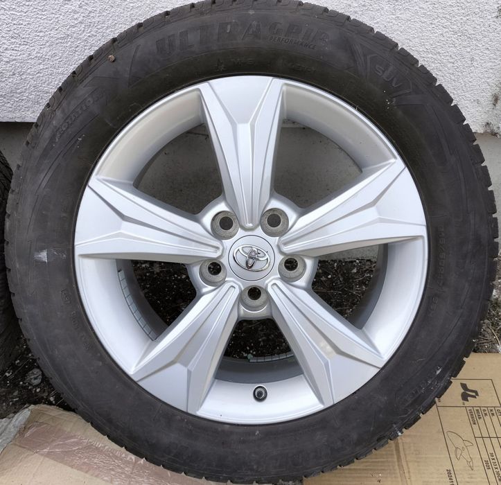 Felgi aluminiowe i opony zimowe Toyota CH-R 6,5x17 ET45 5x114,3