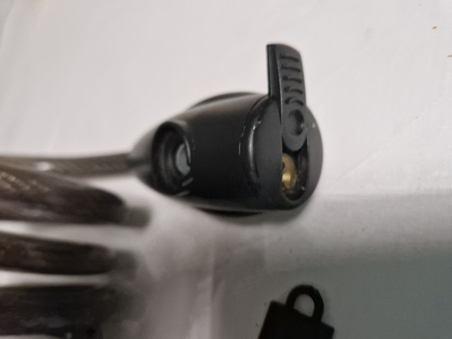 Cadeado com corrente