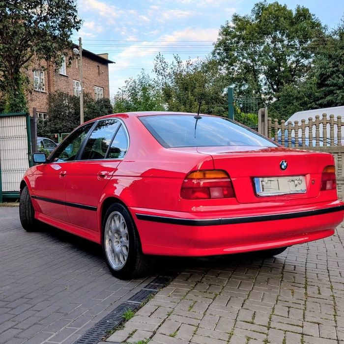 BMW E39 523/525 hellrot, automat.