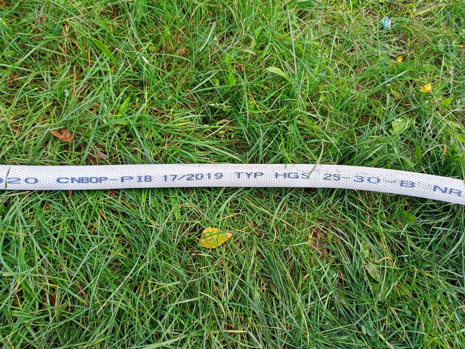 Wąż strażacki półsztywny z prądownicą - 28,70 mb.