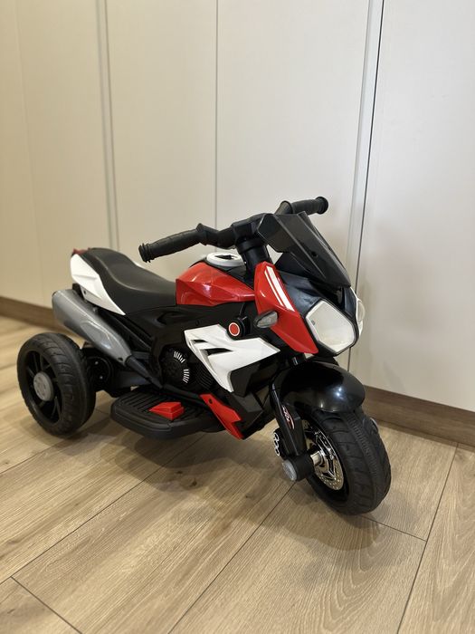 Дитячий електромотоцикл