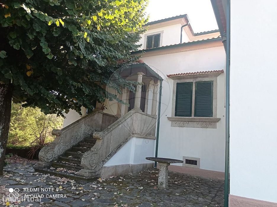 Moradia T6 para venda