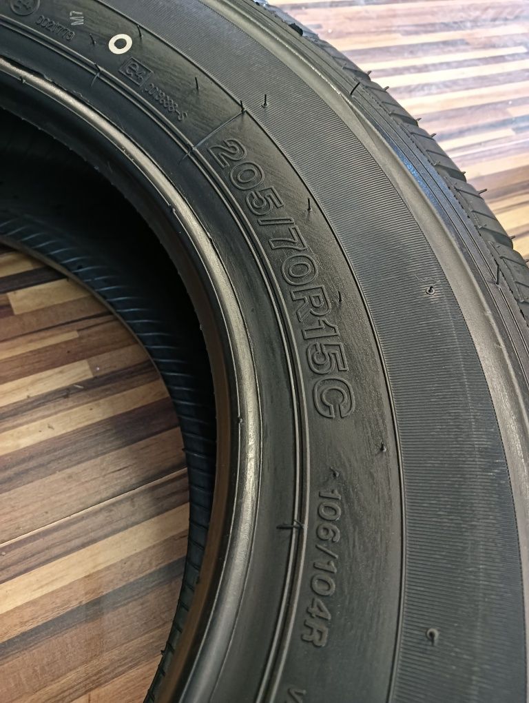 205/70/15C Firestone Vanhawk Opony Letnie komplet
