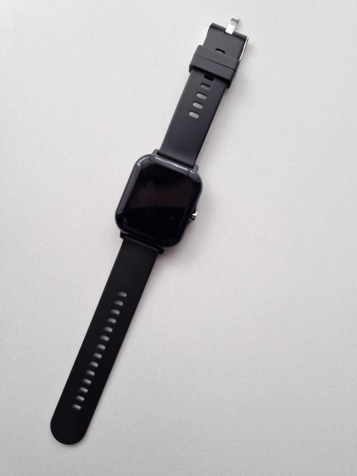 Smartwatch czarny