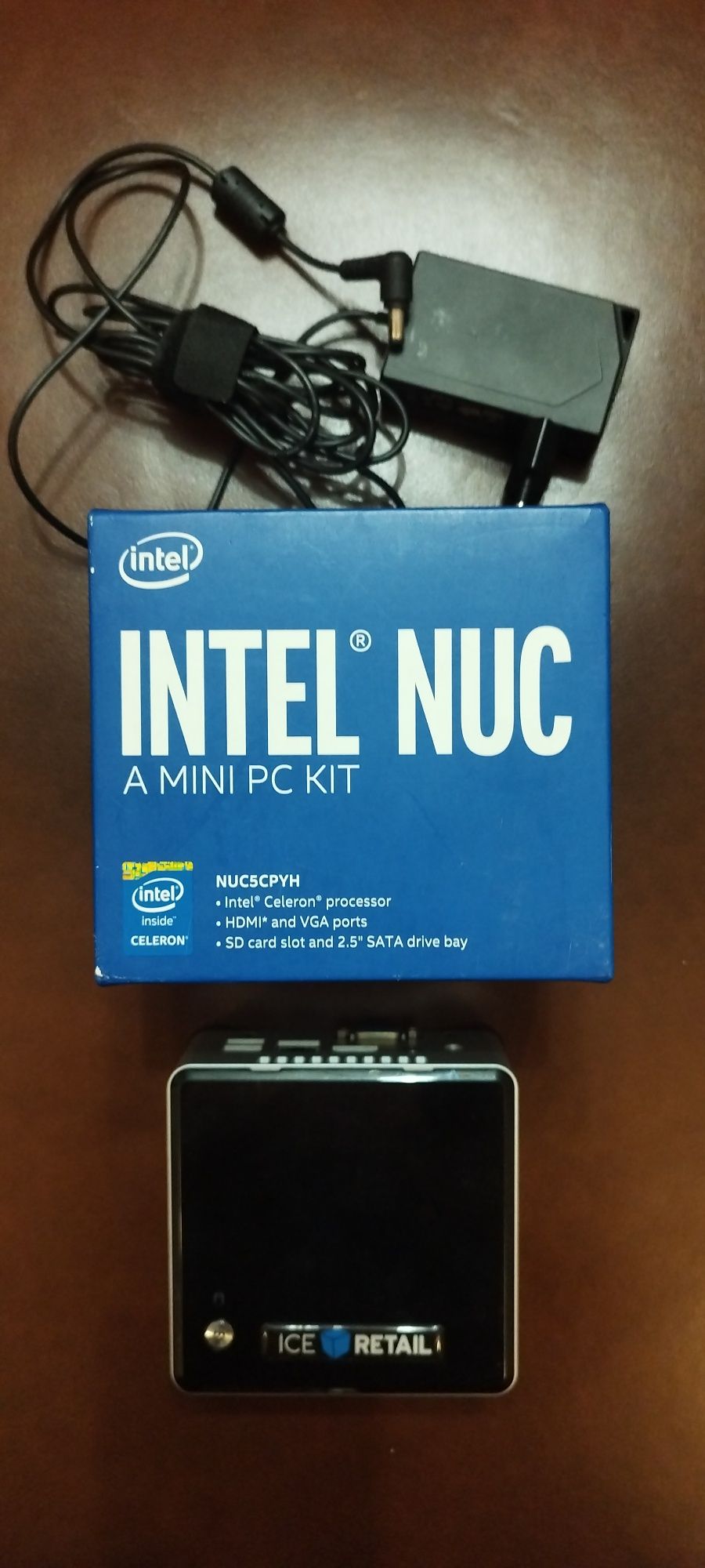 Komputer Intel NUC