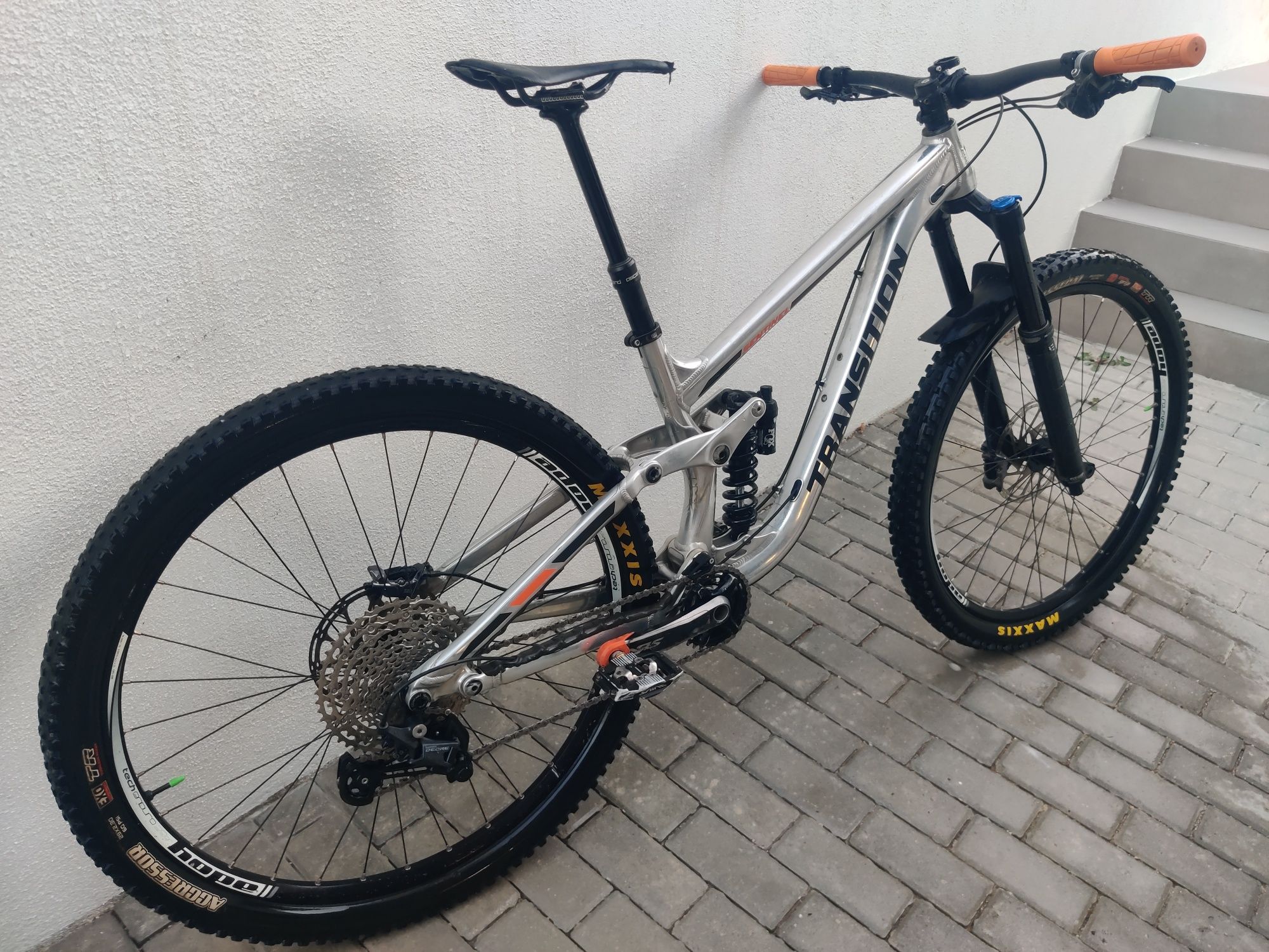 Bicicleta Enduro Transition Sentinel 29 Custom Raw