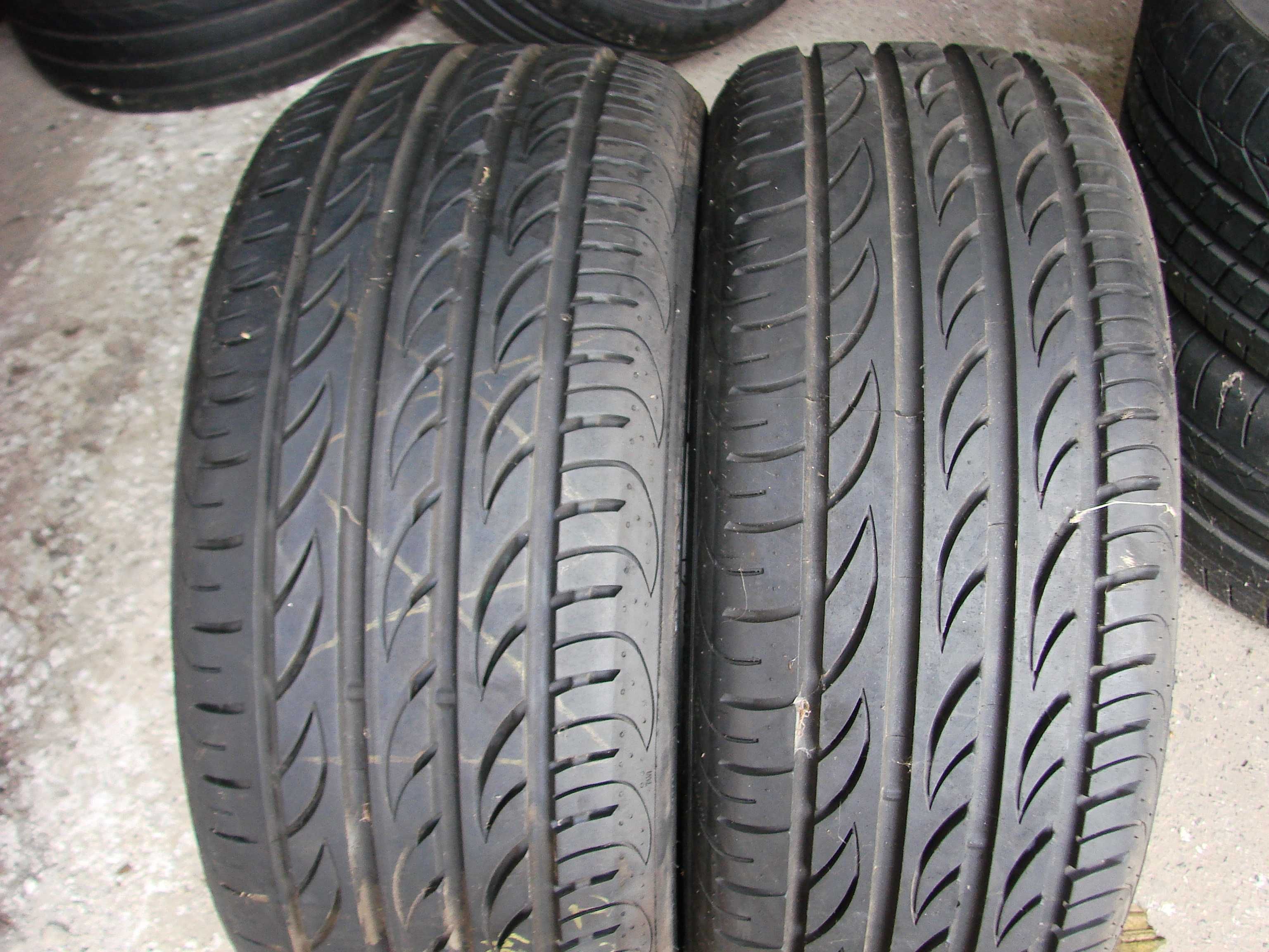 225 40 r 19 225/40/19 Pirelli PZero Nero