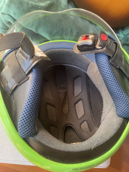 Capacete bem conservado S