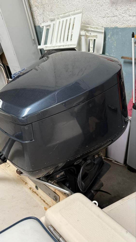 Motor fora de bordo Yamaha 115cv V4 2t