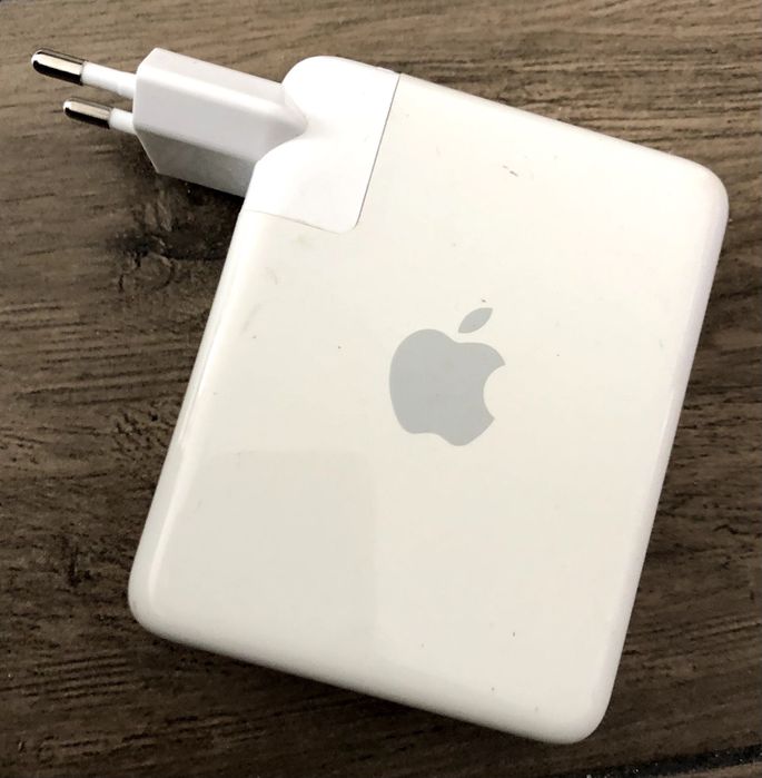 Apple WiFi router AirPort Express