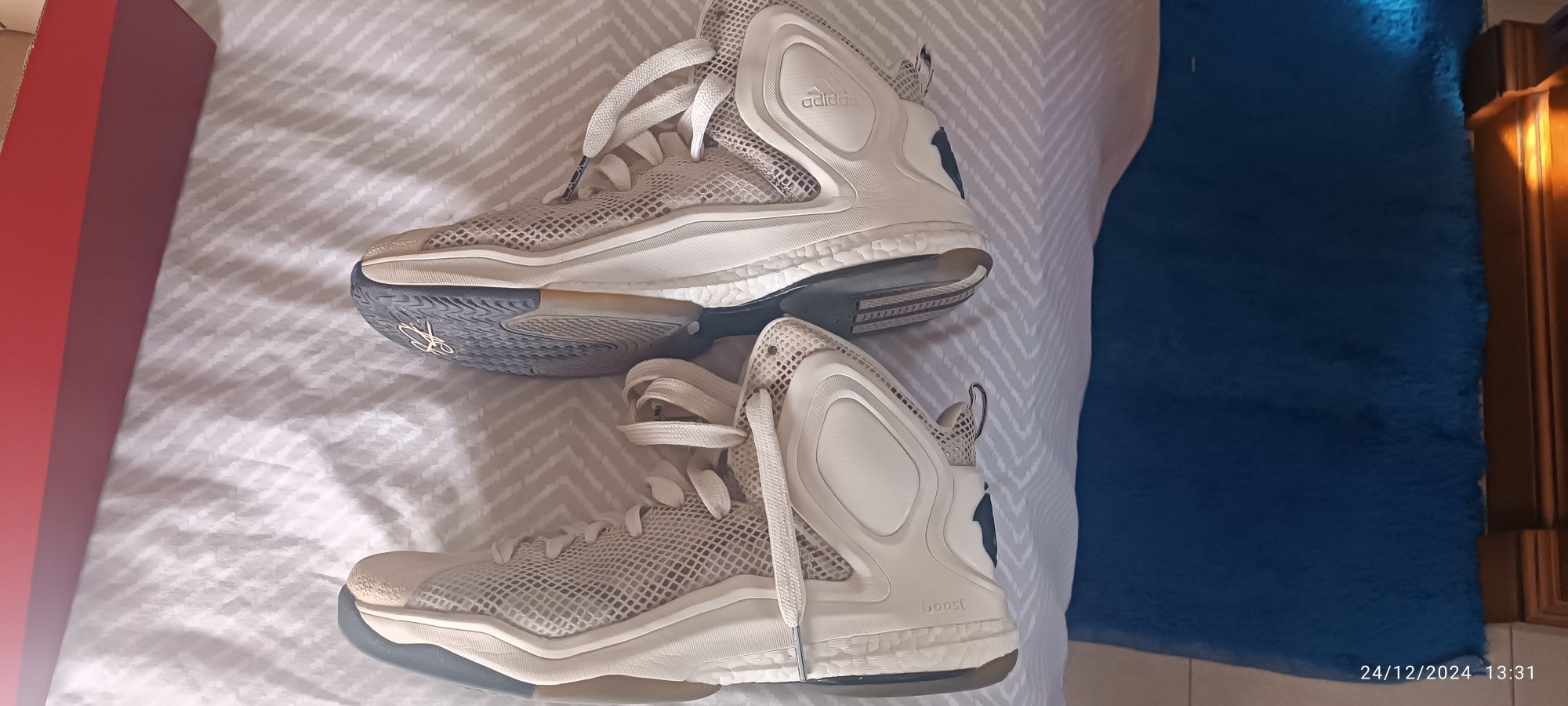 Tênis bota  adidas