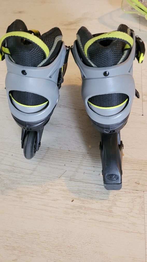 Rolki Civit rozmiar 32-36 soft boot łoż ABEC 5 ochraniacze XL x