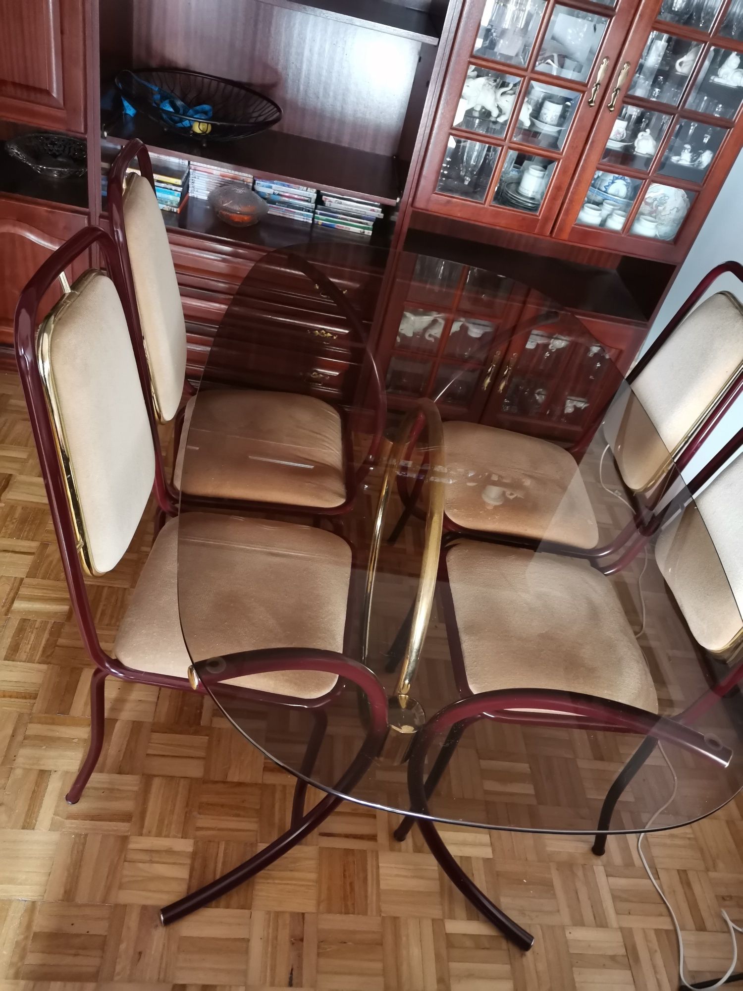 Mesa de vidro de sala com 4 cadeiras